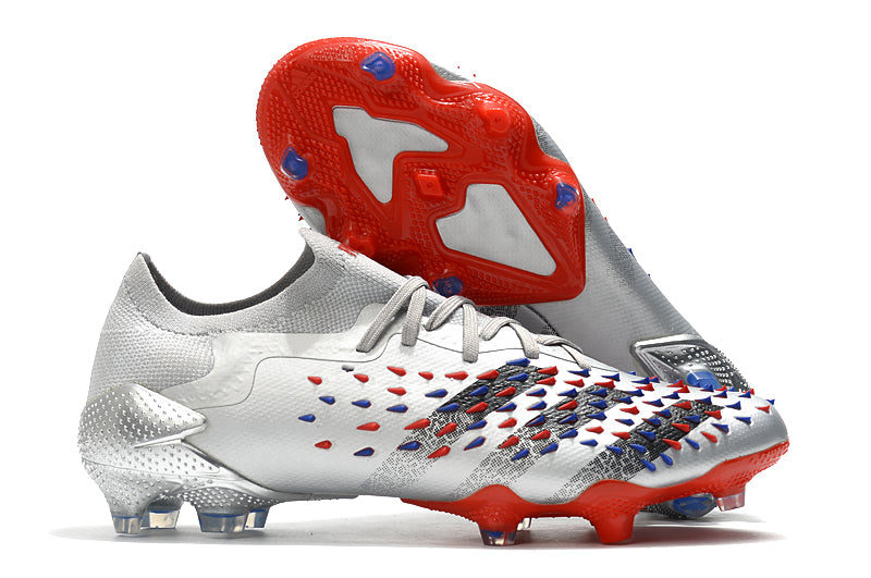 Chuteira Adidas Predator Freak.1 FG - Campo