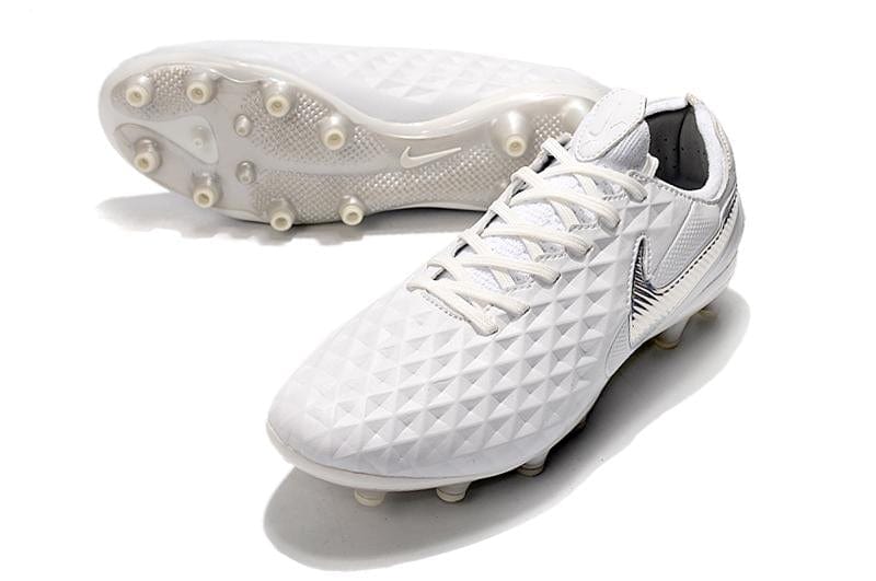 Chuteira Nike Tiempo Legend 8 Elite Campo