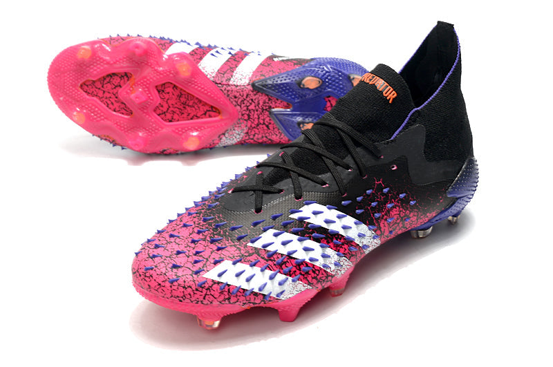 Chuteira Adidas Predator Freak.1 FG - Campo