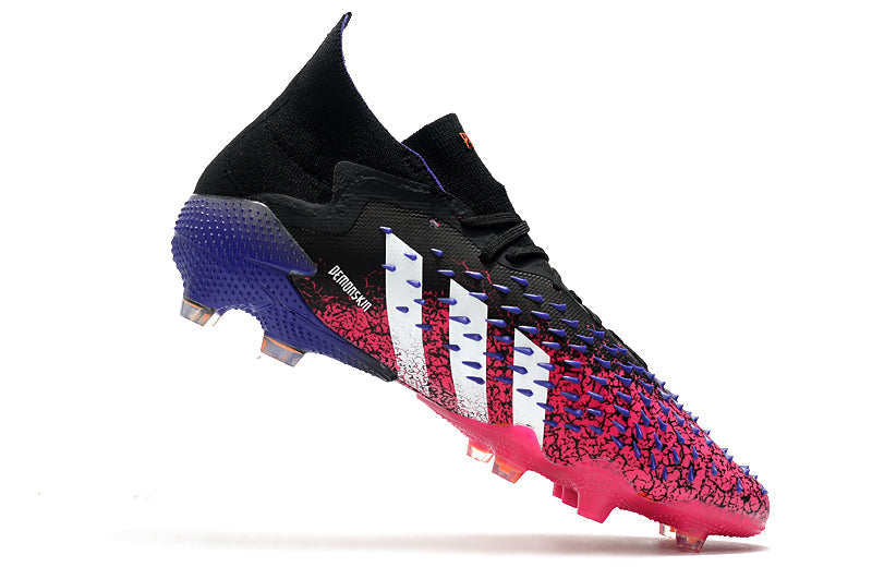 Chuteira Adidas Predator Freak.1 FG - Campo