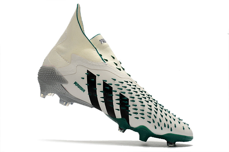 Chuteira Adidas Predator Freak.1 FG - Campo