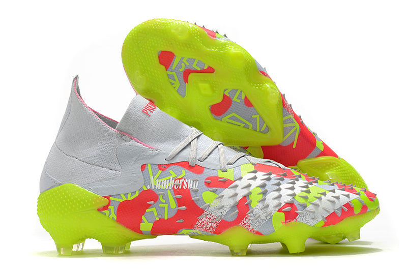 Chuteira Adidas Predator Freak.1 FG - Campo