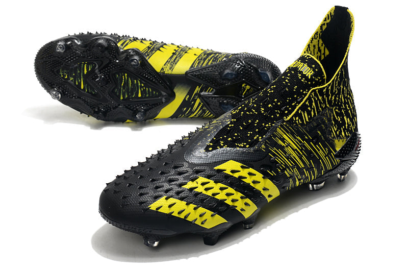 Chuteira Adidas Predator Freak.1 FG - Campo