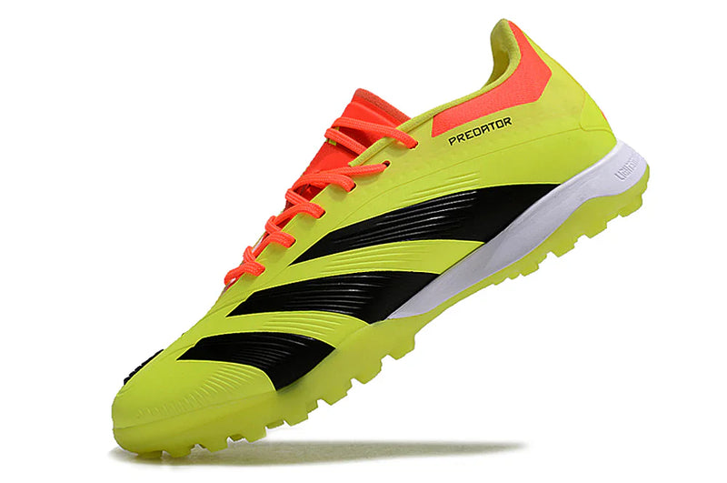 Chuteira Adidas Predator Accuracy Society